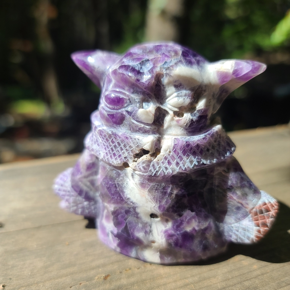 Amethyst "crazy" Yoda natural handcarved gemstone statue 3" - Picture 2 of 8